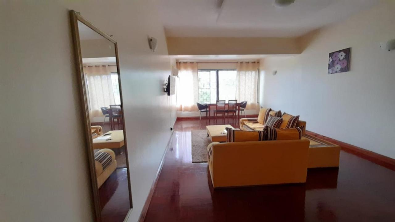 Ary Homestay Nyali- A Walk Away From City Mall Mombasa Exteriör bild