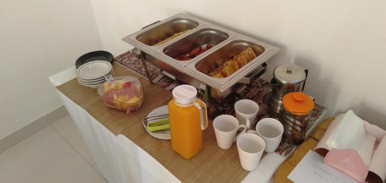 Ary Homestay Nyali- A Walk Away From City Mall Mombasa Exteriör bild